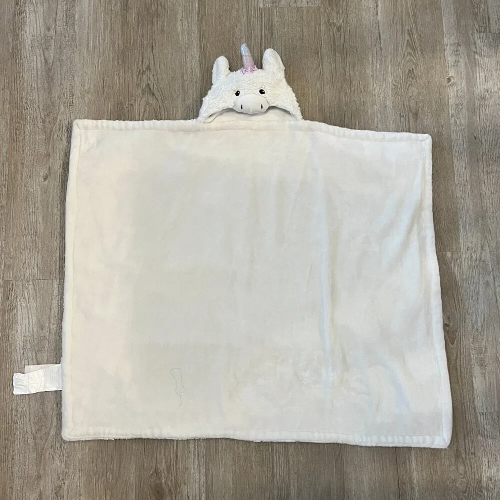 Girls White Unicorn Hooded Bath Towel